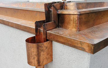 <strong>Spenglerarbeiten</strong> Meilen<br />spezelle Dachentwässerung