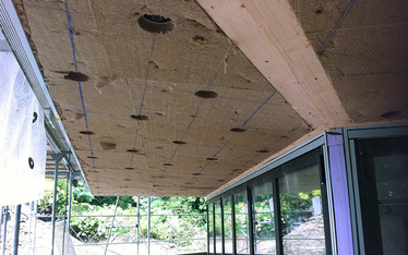 <strong>Abdichtungen</strong> Pavillon Zürich <br />Wärmedämmung, Aussparungen für mechanische Befestigung