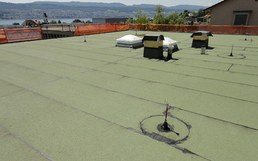 <strong>Flachbedachung</strong> Meilen<br />Polimerbitumendichtungsbahnen